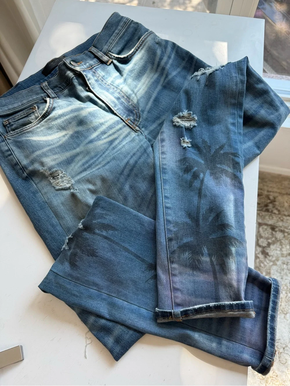 AMIRI Indigo Night Palm Thrasher Jeans Size 32